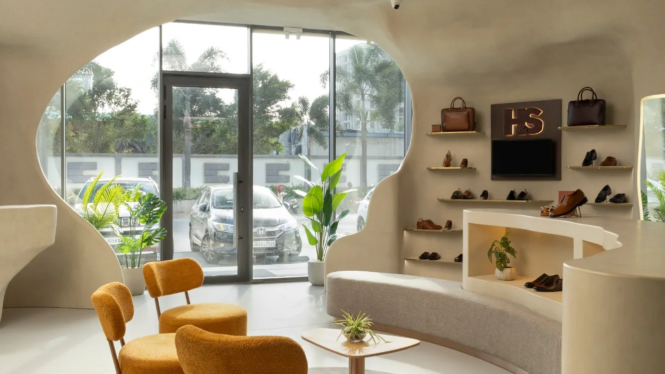 Calibre, the daylit lounge