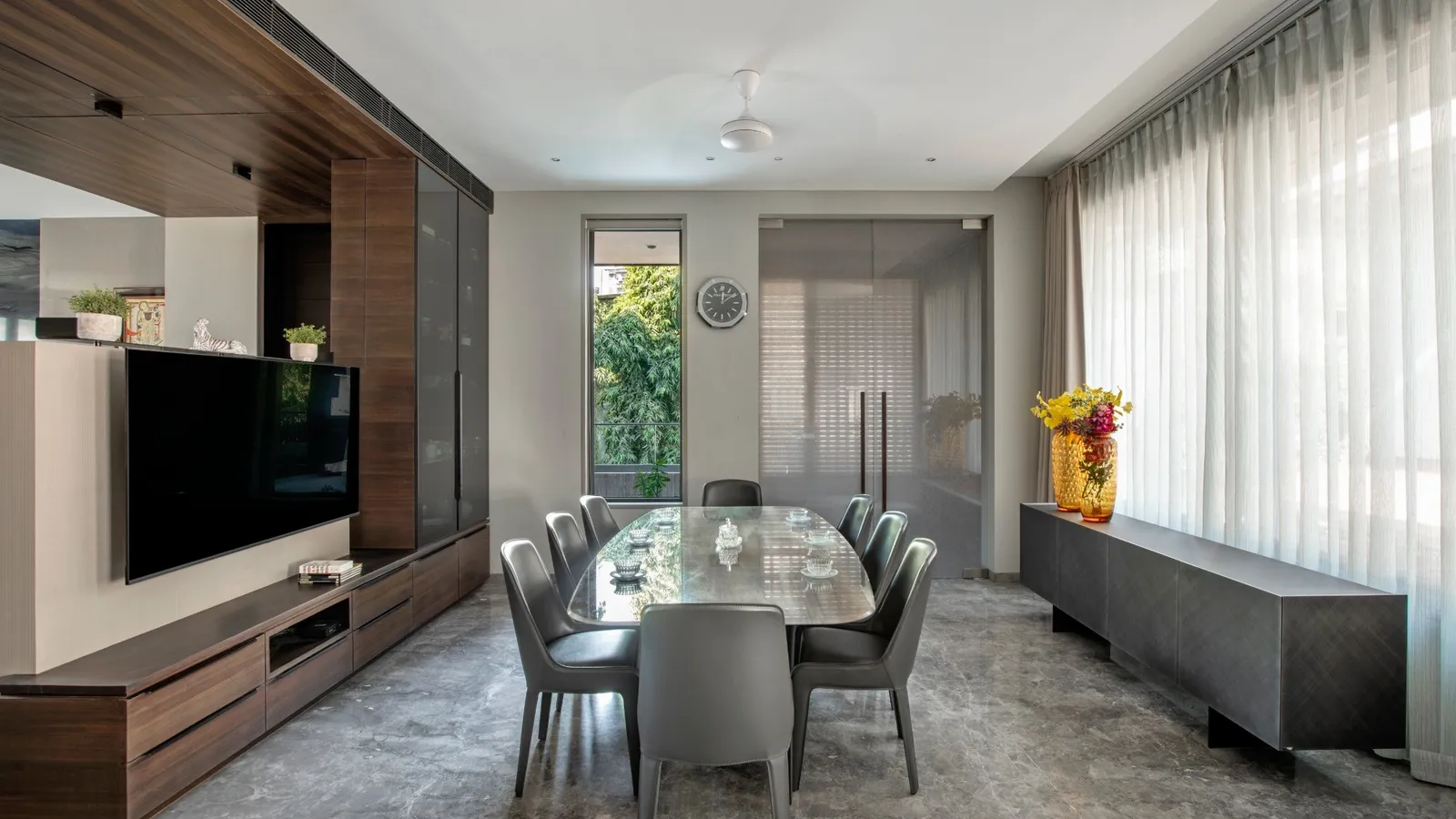 E3 Bungalows dining