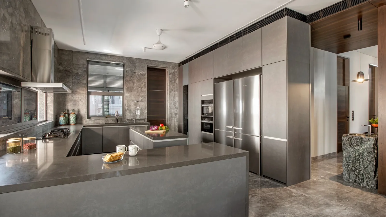 E3 Bungalows kitchen