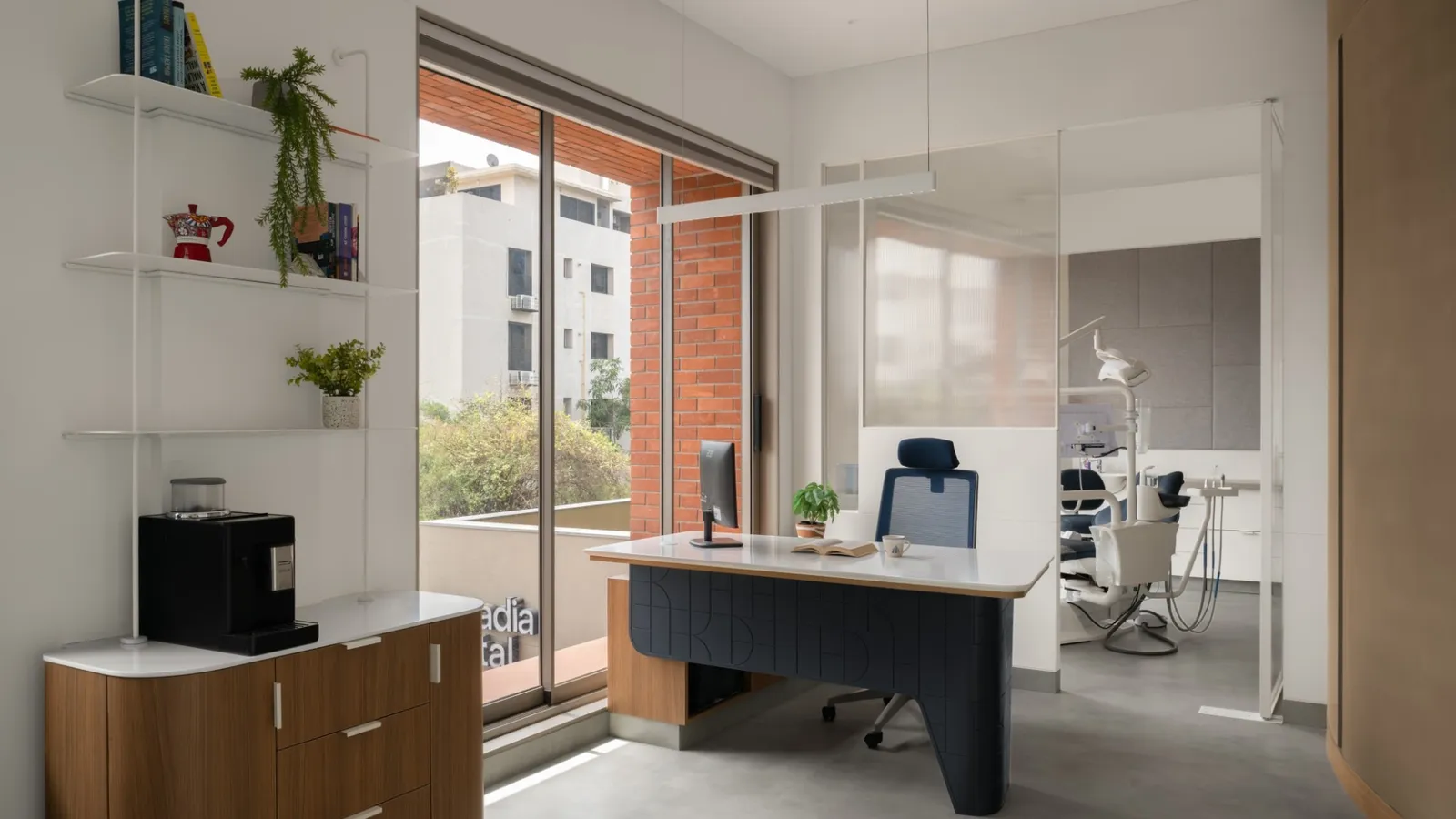 Kapadia Dental consultation cabin