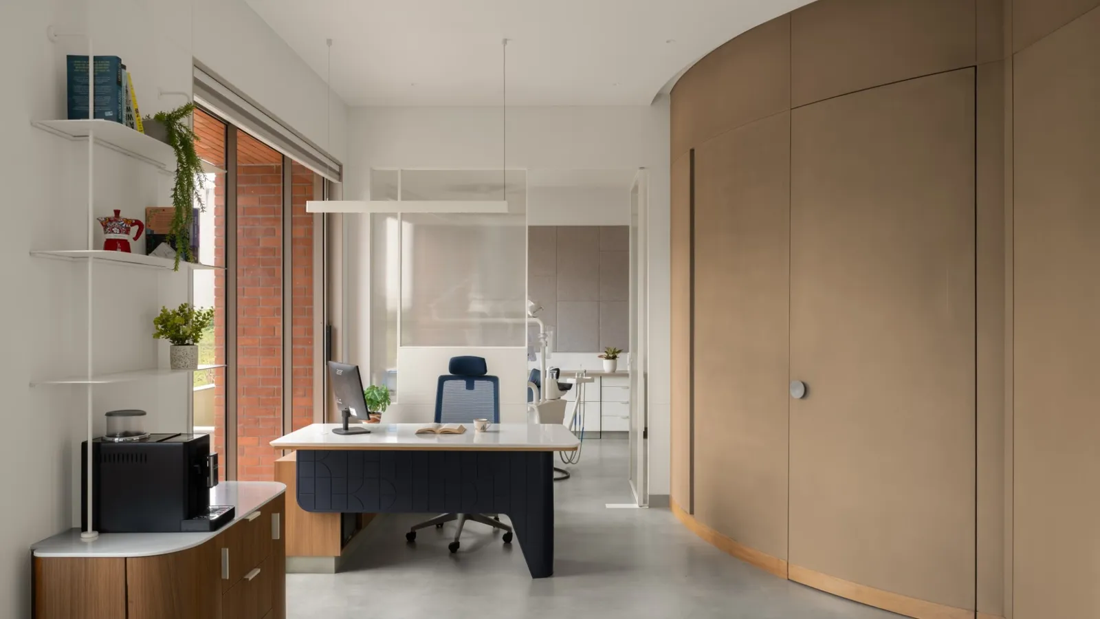 Kapadia Dental timber pod