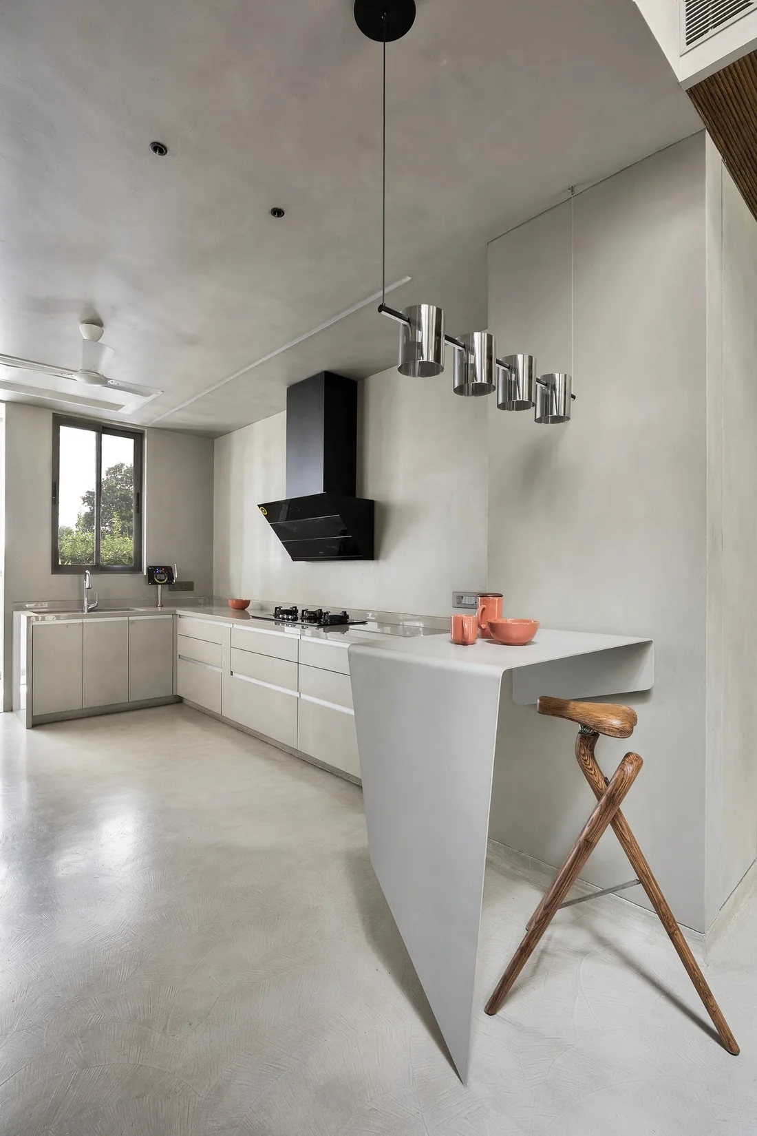 Metal Life, kitchen