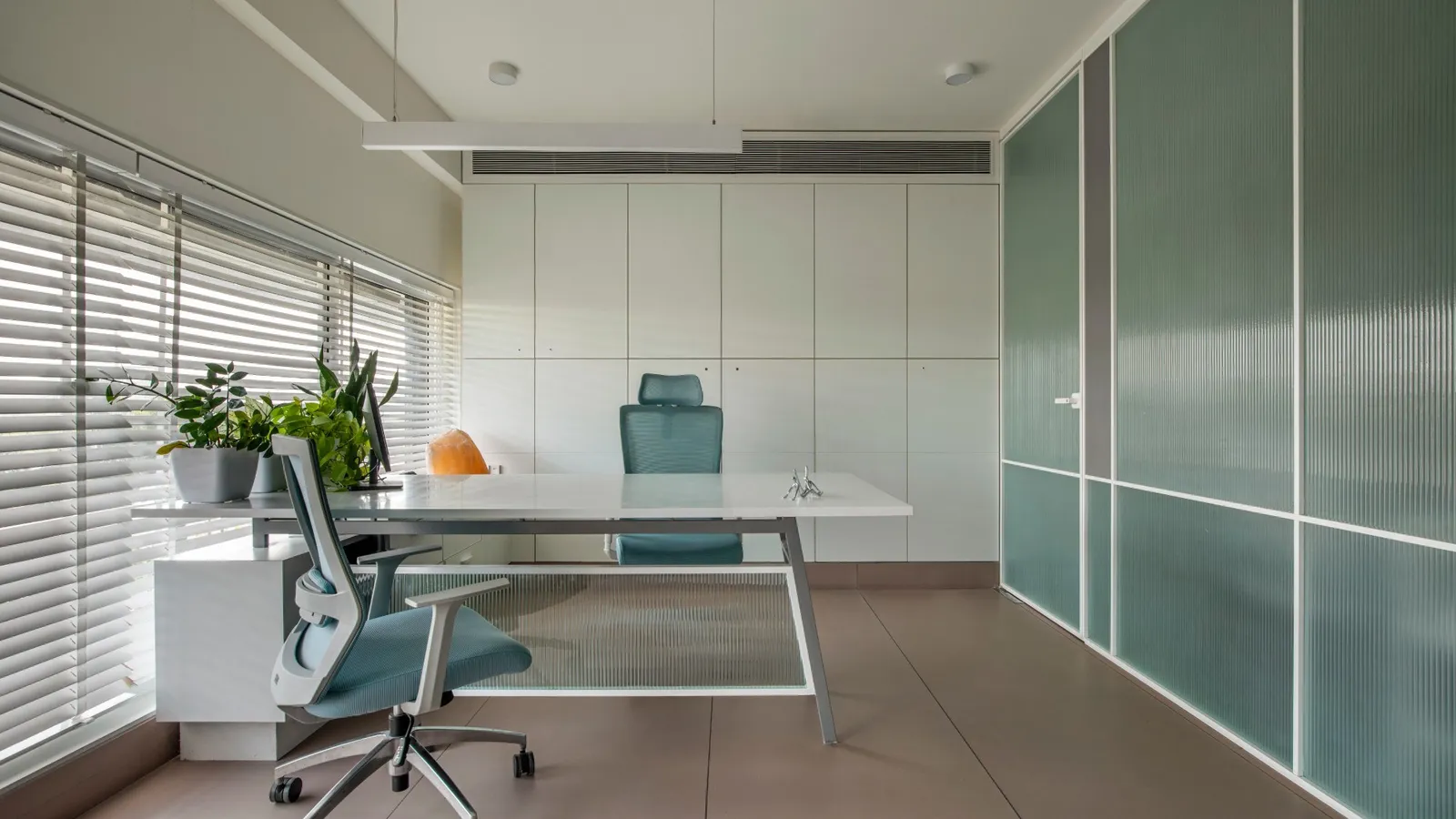 Shah Clinic consulting room