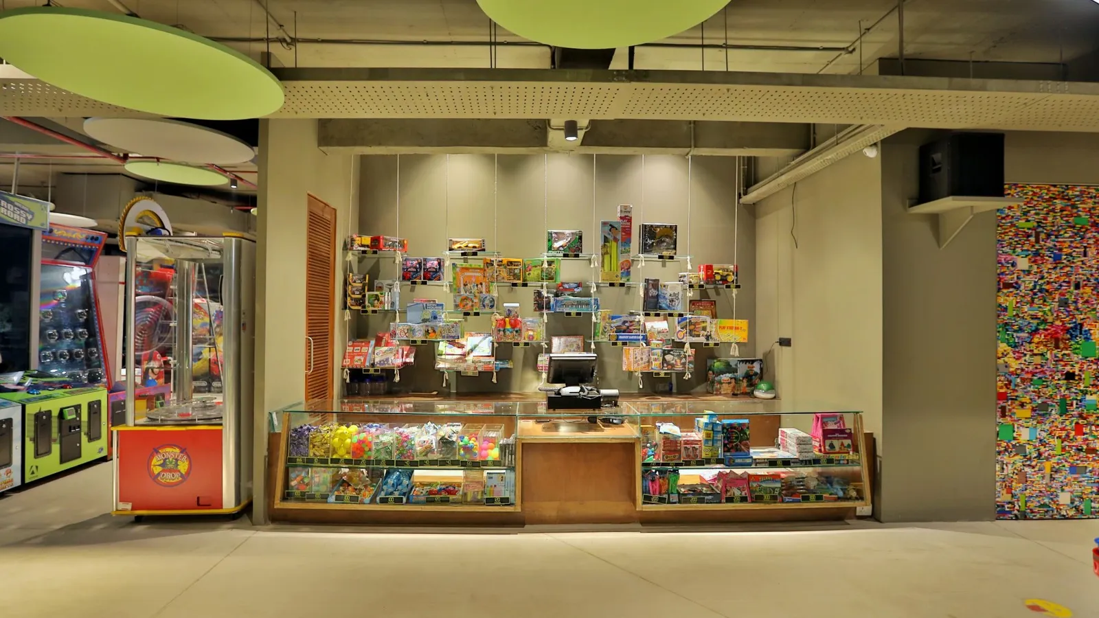 SHOTT prize store